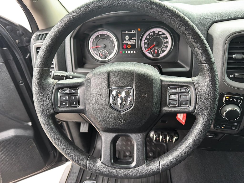 2019 Ram 1500 Classic Express in Chicoutimi, Quebec - 12 - w1024h768px