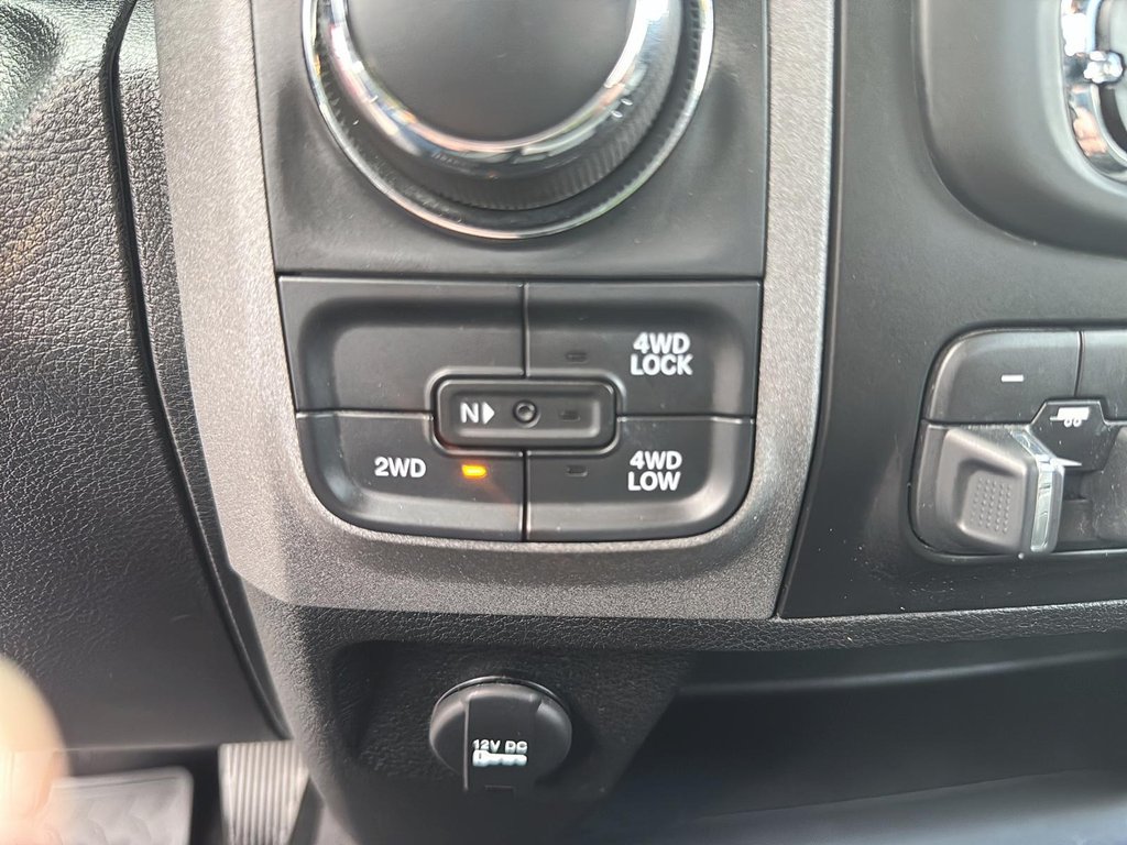 Ram 1500 Classic  2021 à Jonquière, Québec - 16 - w1024h768px