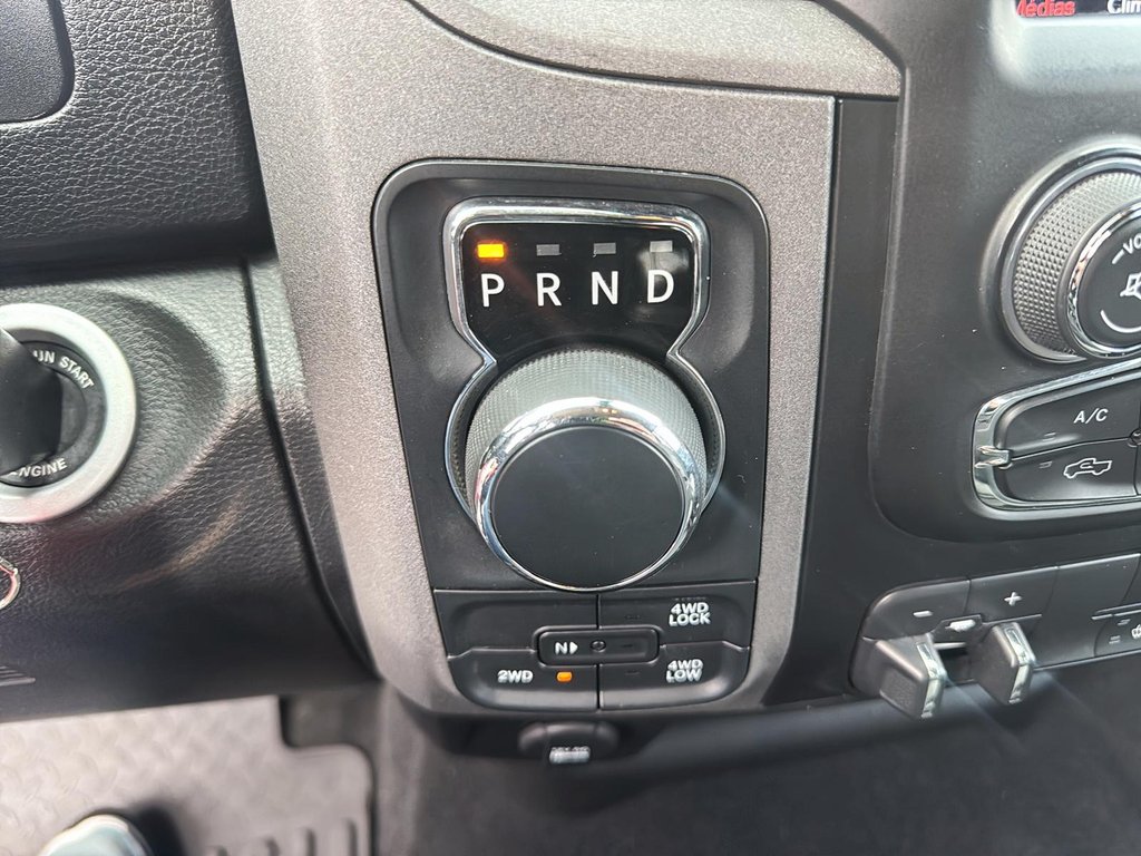 Ram 1500 Classic  2021 à Jonquière, Québec - 15 - w1024h768px