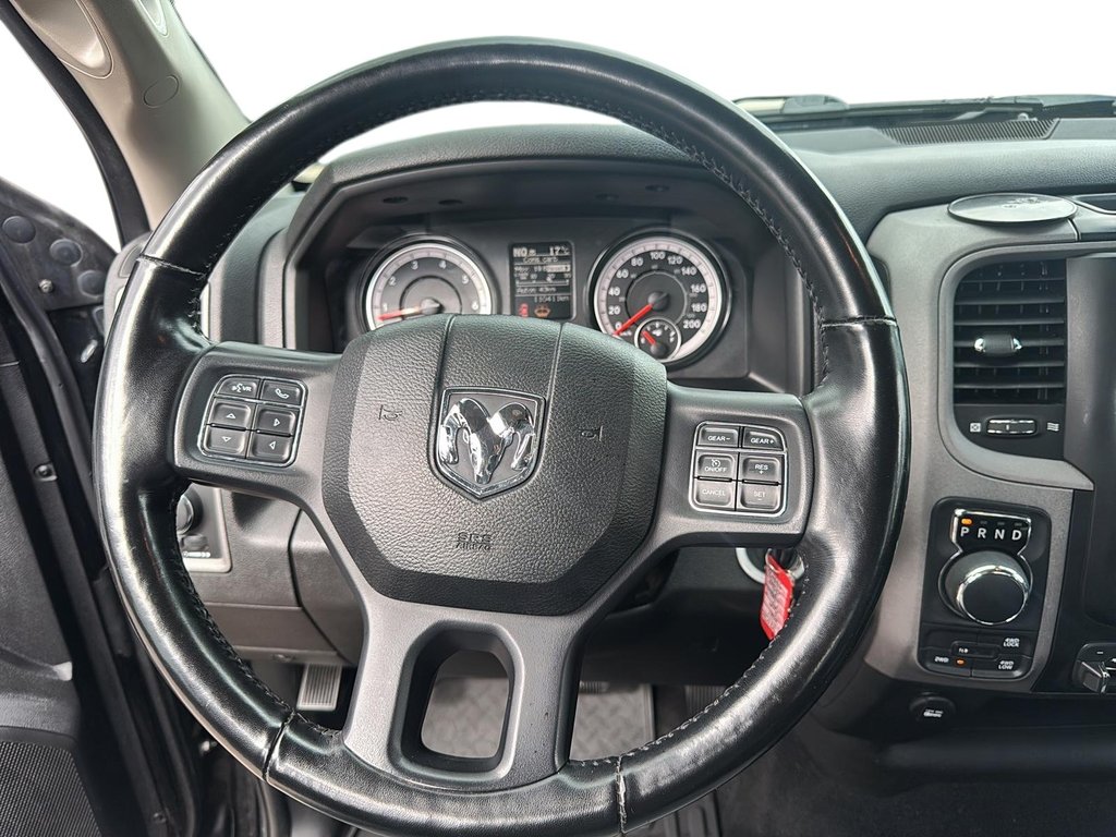 Ram 1500 Classic  2021 à Jonquière, Québec - 12 - w1024h768px