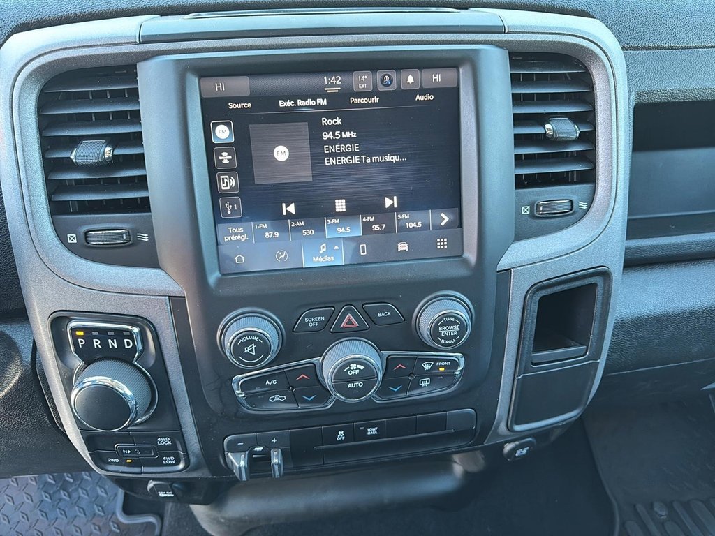 2023 Ram 1500 Classic Tradesman in Chicoutimi, Quebec - 13 - w1024h768px