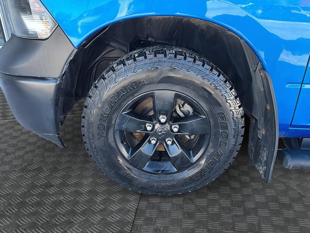 2023 Ram 1500 Classic Tradesman in Chicoutimi, Quebec - 6 - w1024h768px