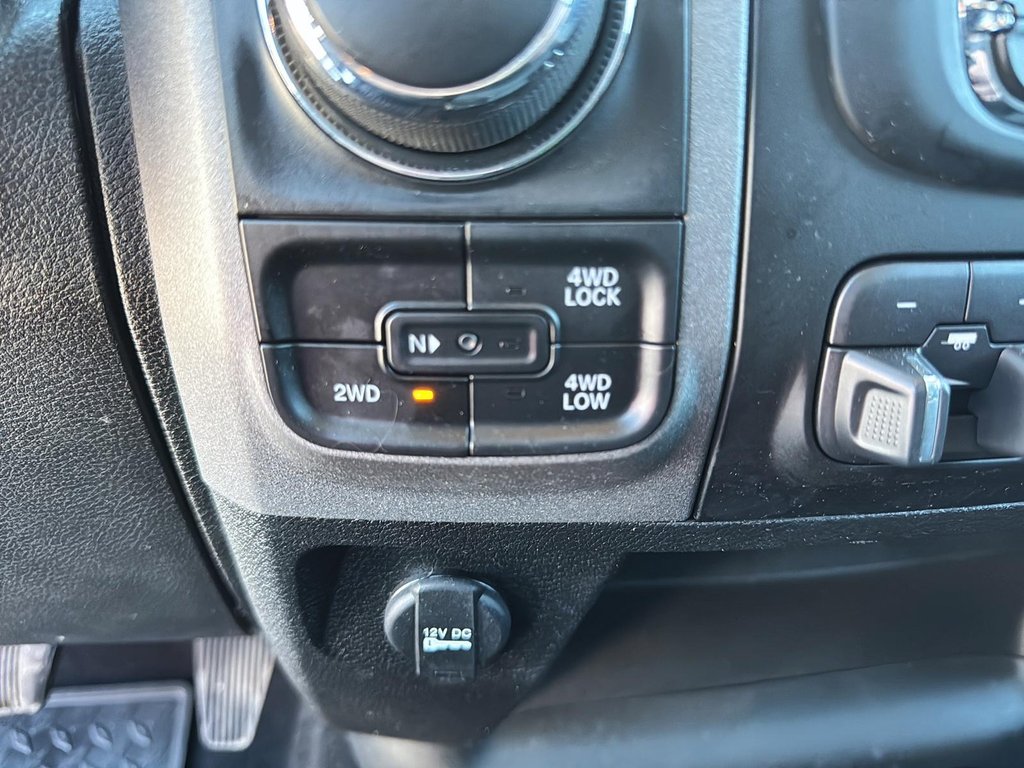 2023 Ram 1500 Classic Tradesman in Chicoutimi, Quebec - 15 - w1024h768px