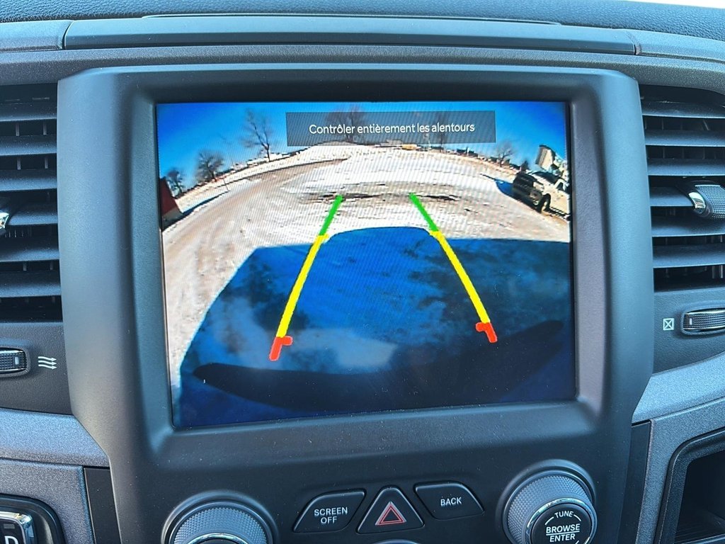 2023 Ram 1500 Classic Tradesman in Chicoutimi, Quebec - 16 - w1024h768px