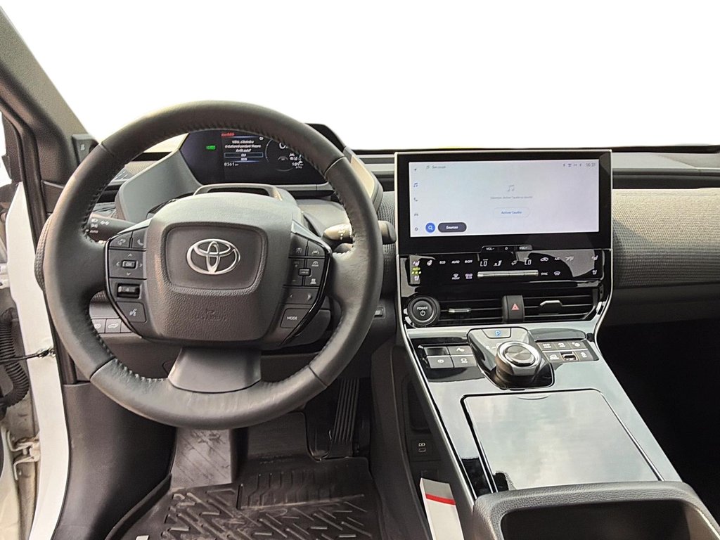 2024 Toyota bZ4X XLE in Chicoutimi, Quebec - 9 - w1024h768px