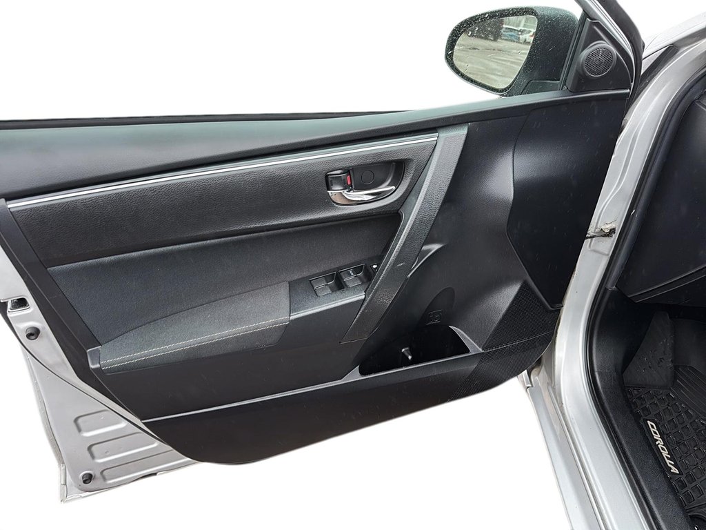 Toyota Corolla  2019 à Sept-Îles, Québec - 11 - w1024h768px