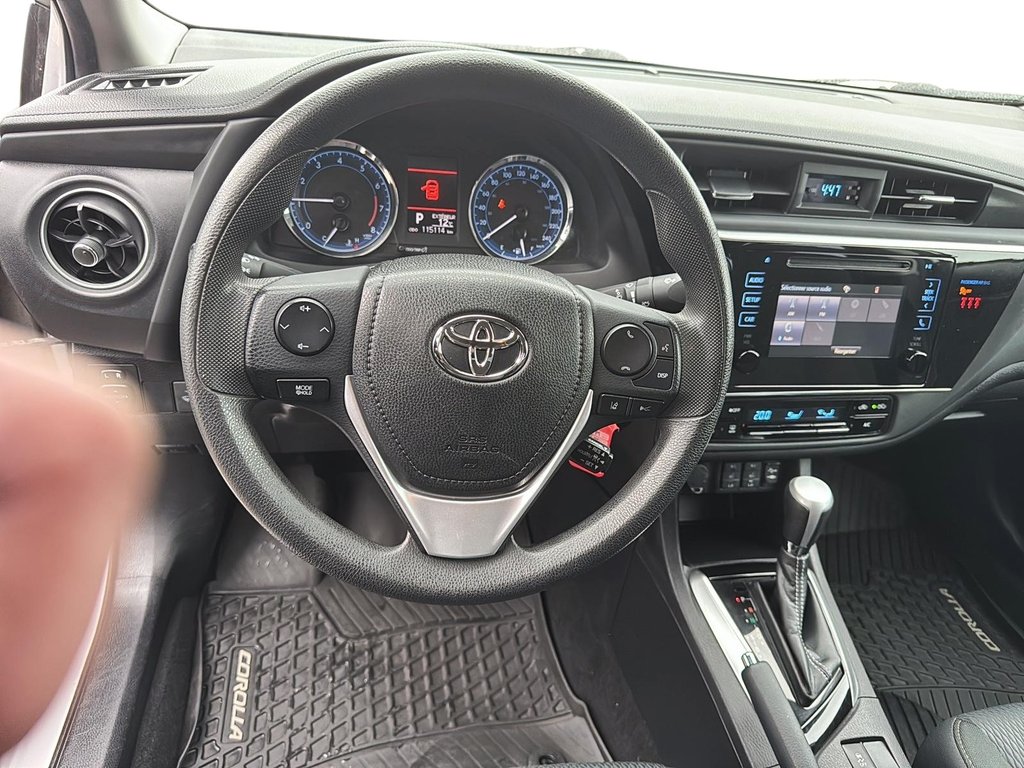 Toyota Corolla  2019 à Sept-Îles, Québec - 12 - w1024h768px