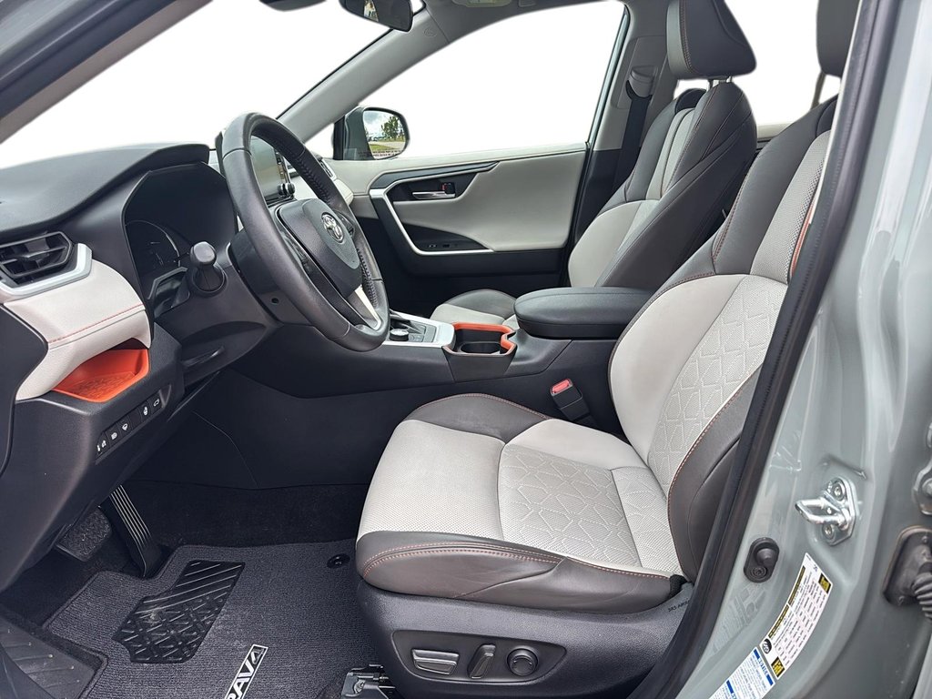 2021 Toyota RAV4 in Baie-Comeau, Quebec - 9 - w1024h768px