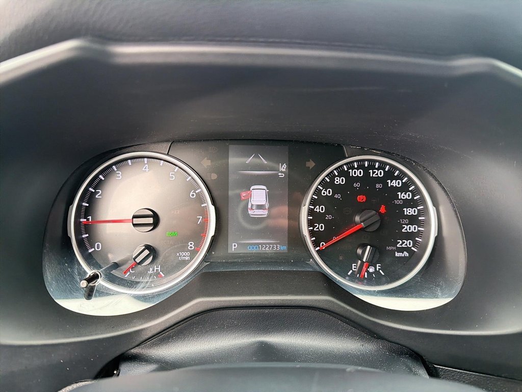 2021 Toyota RAV4 in Sept-Îles, Quebec - 13 - w1024h768px