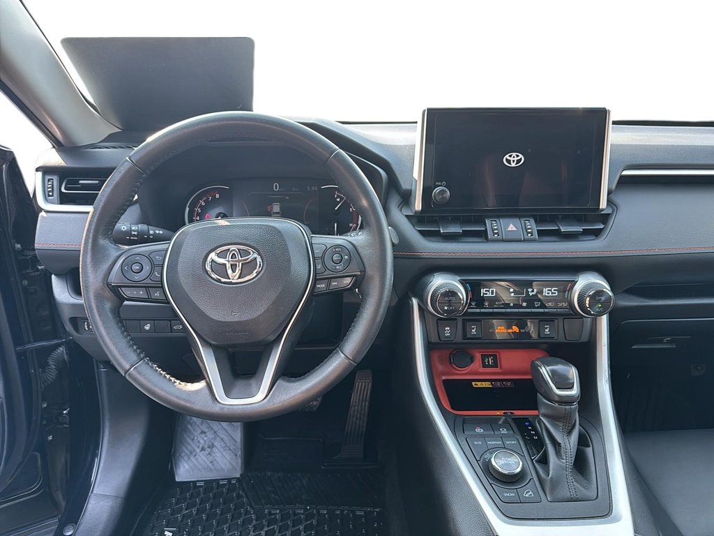 Toyota RAV4  2023 à Jonquière, Québec - 10 - w1024h768px