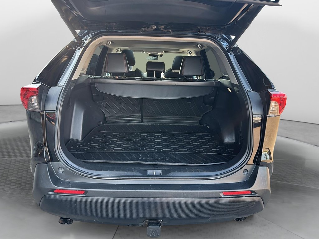 Toyota RAV4  2023 à Jonquière, Québec - 6 - w1024h768px