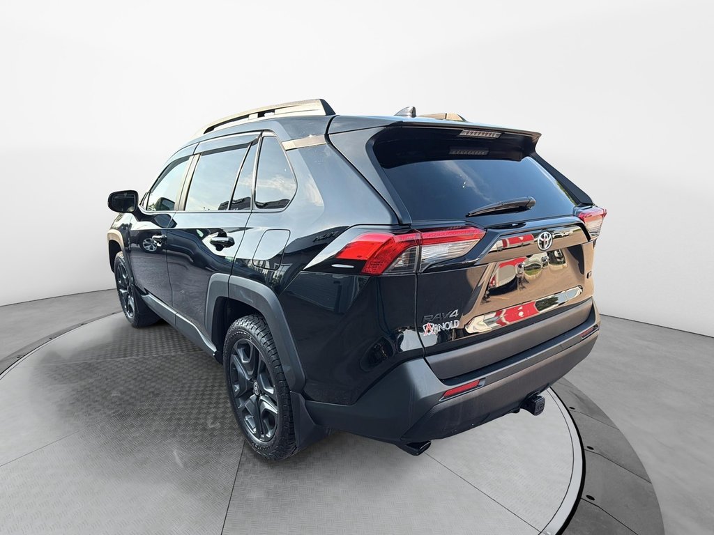 Toyota RAV4  2023 à Jonquière, Québec - 4 - w1024h768px