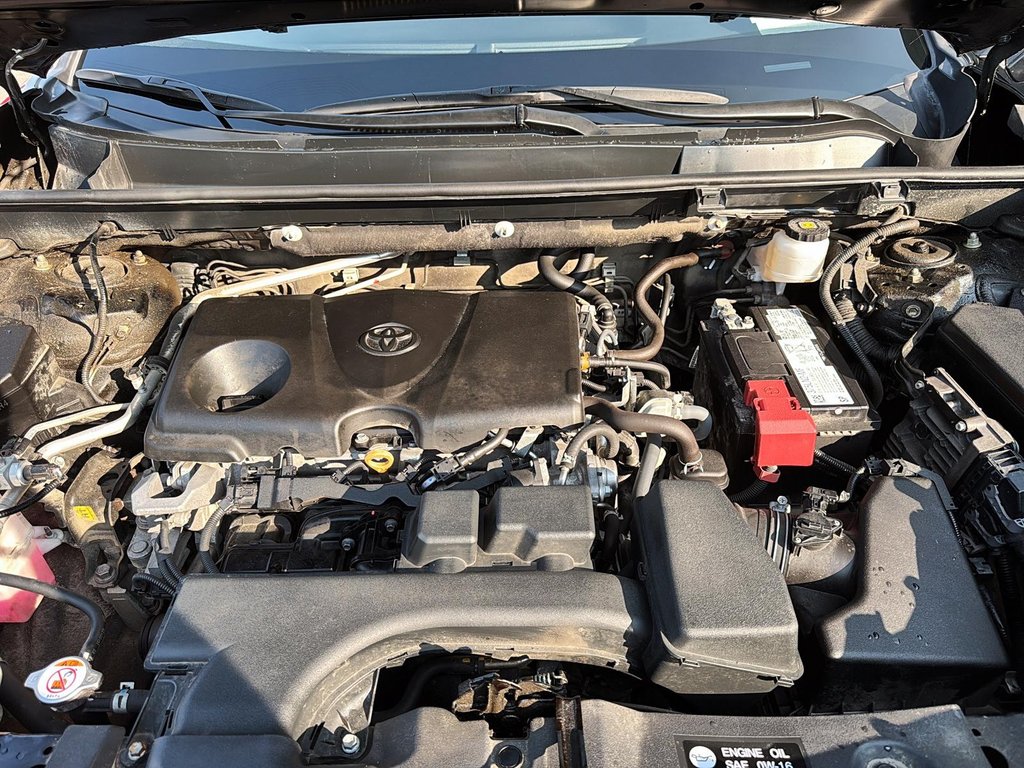 Toyota RAV4  2023 à Jonquière, Québec - 8 - w1024h768px