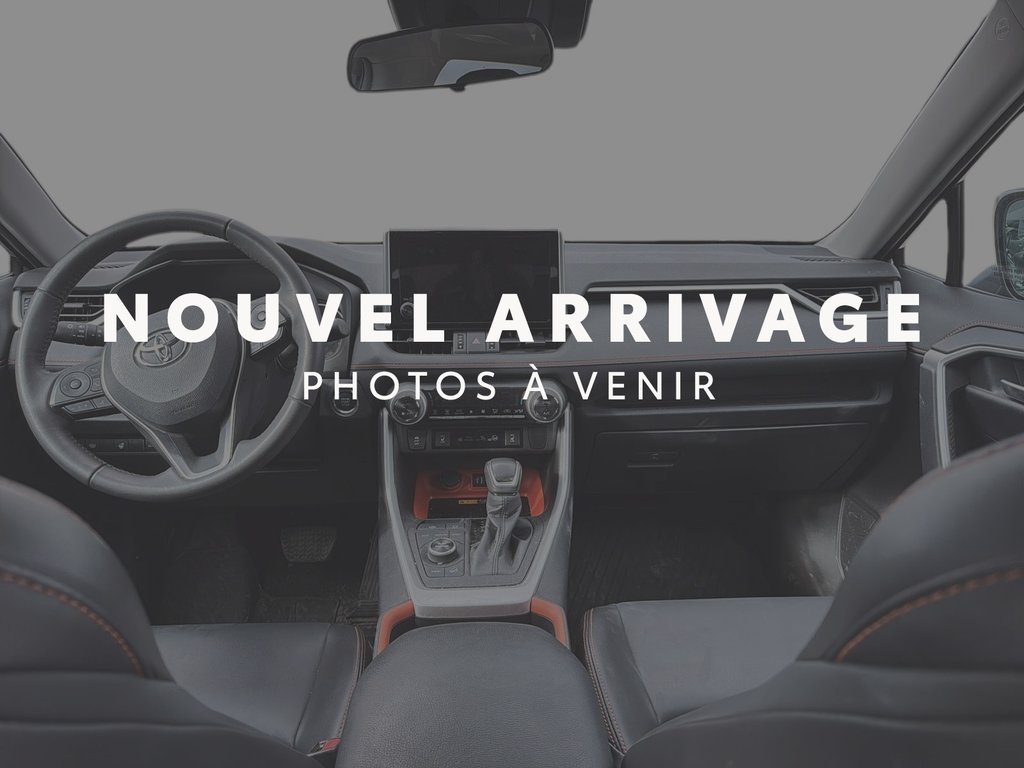 Toyota RAV4  2024 à Jonquière, Québec - 2 - w1024h768px