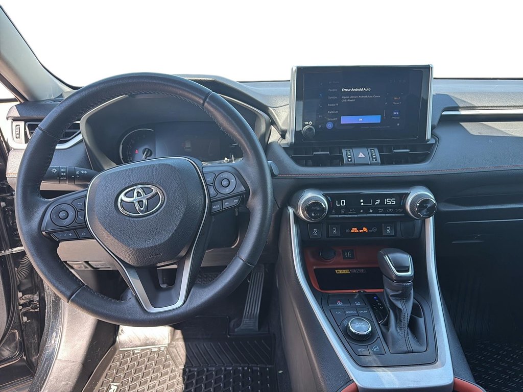 Toyota RAV4  2024 à Jonquière, Québec - 10 - w1024h768px
