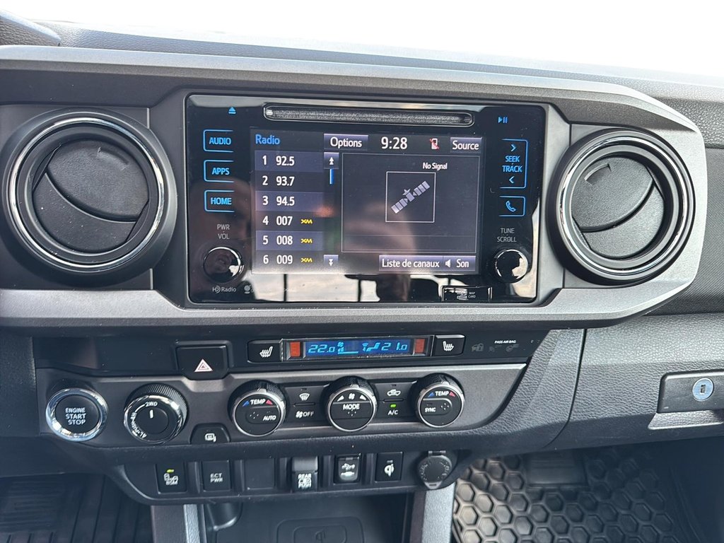 2019 Toyota Tacoma in Sept-Îles, Quebec - 15 - w1024h768px