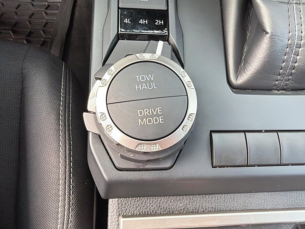 2024 Toyota Tacoma in Chicoutimi, Quebec - 15 - w1024h768px