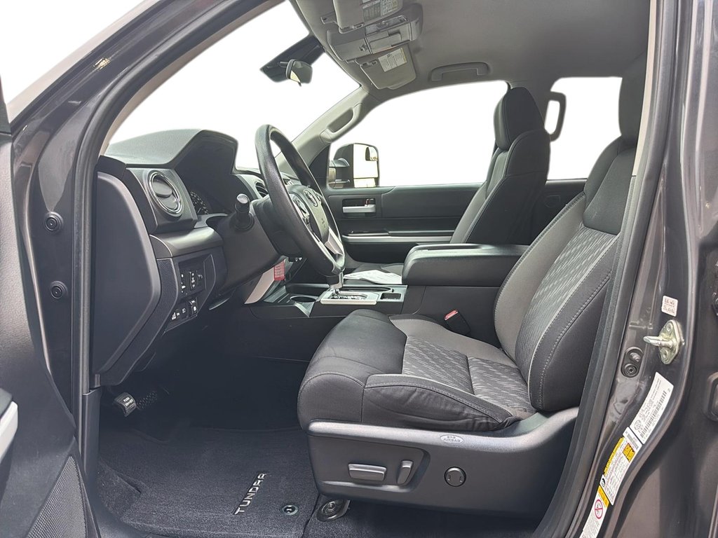 2018 Toyota Tundra in Sept-Îles, Quebec - 9 - w1024h768px