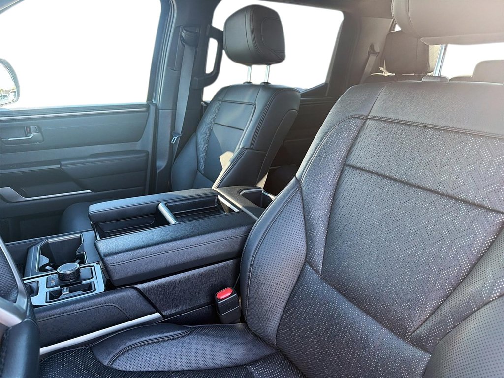 2025 Toyota Tundra in Chicoutimi, Quebec - 8 - w1024h768px