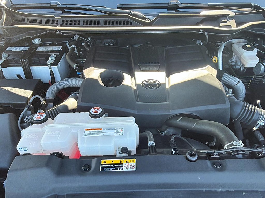2025 Toyota Tundra in Chicoutimi, Quebec - 7 - w1024h768px