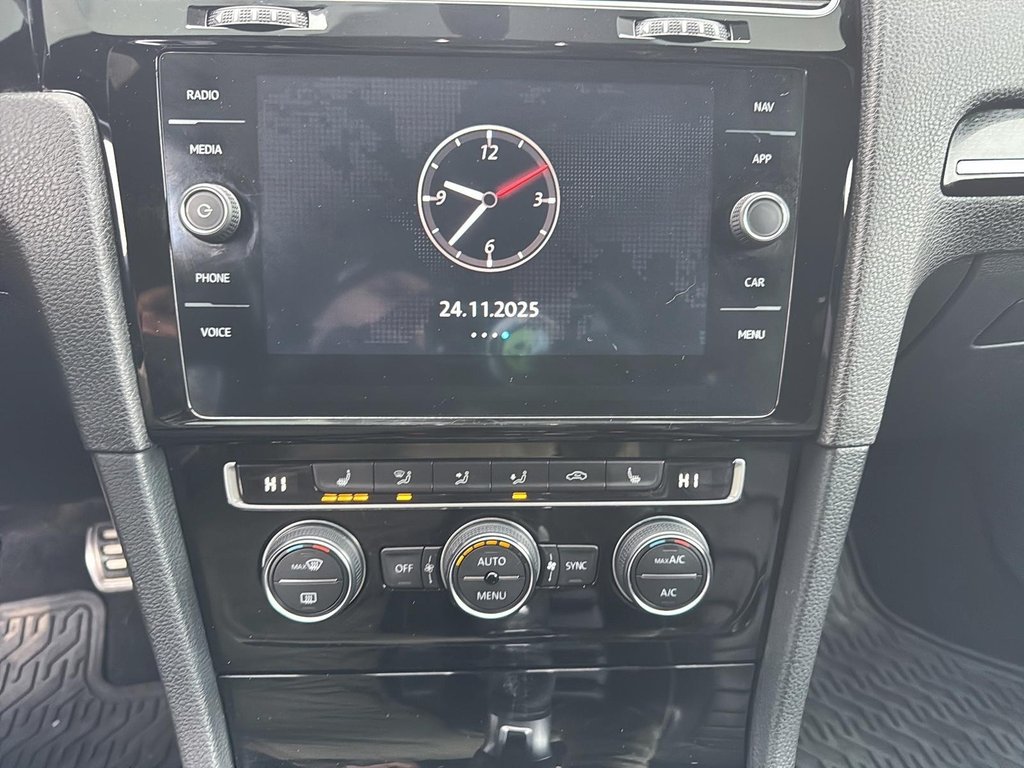 Volkswagen Golf R  2019 à Jonquière, Québec - 14 - w1024h768px