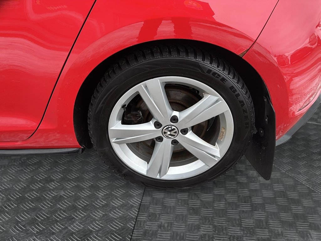 Volkswagen Golf R  2019 à Jonquière, Québec - 7 - w1024h768px