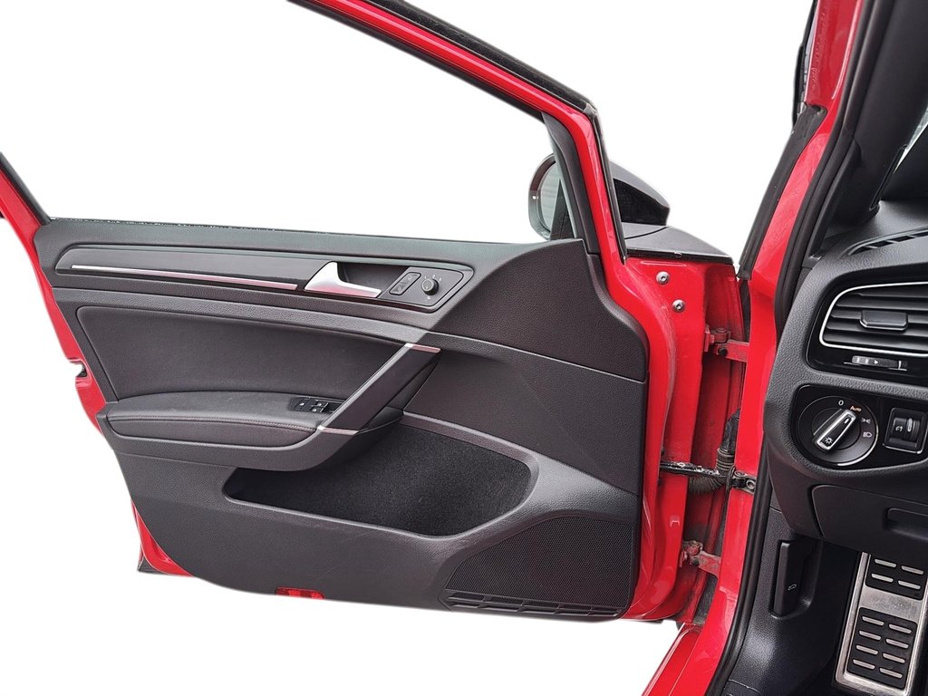 Volkswagen Golf R  2019 à Jonquière, Québec - 11 - w1024h768px