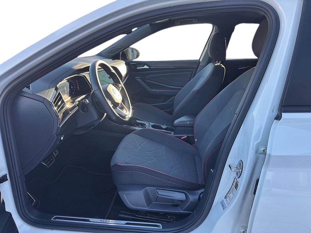 2024 Volkswagen Jetta GLI 40th Anniversary Edition in Chicoutimi, Quebec - 9 - w1024h768px
