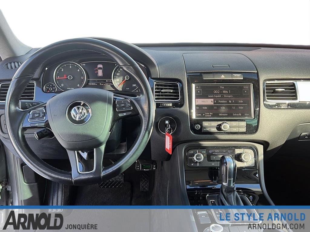 2014 Volkswagen Touareg in Jonquière, Quebec - 10 - w1024h768px