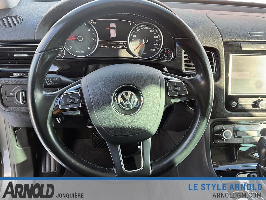 2014 Volkswagen Touareg in Jonquière, Quebec - 12 - w1024h768px