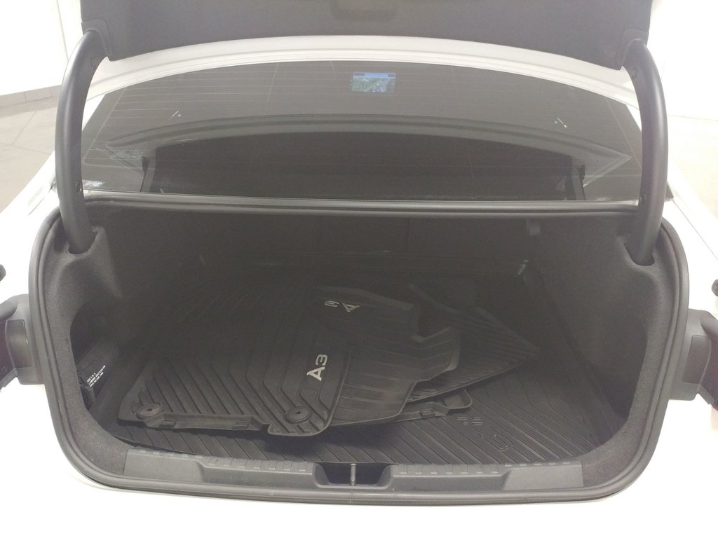 2022 Audi A3 40 TECHNIK QUATTRO S-LINE BLACK OPTIC TOIT|CARPLAY in Laval, Quebec - 8 - w1024h768px