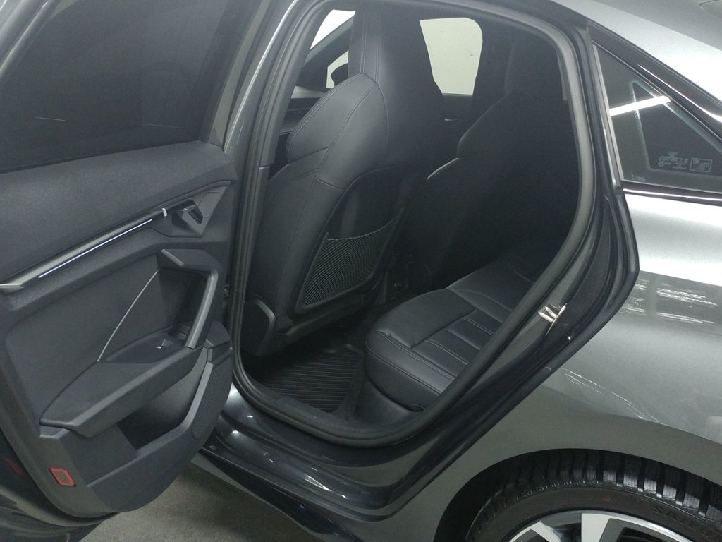 Audi A3 PROGRESSIV S-LINE BLACK PACK TOIT|ANGLE MORT 2023 à Laval, Québec - 9 - w1024h768px