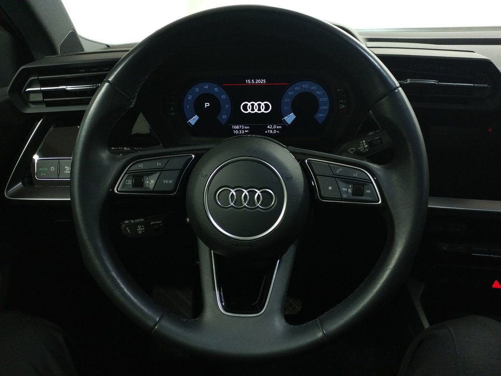 2024 Audi A3 40 KOMFORT QUATTRO VORSPRUNG TOIT |CAMERA|CARPLAY in Laval, Quebec - 17 - w1024h768px