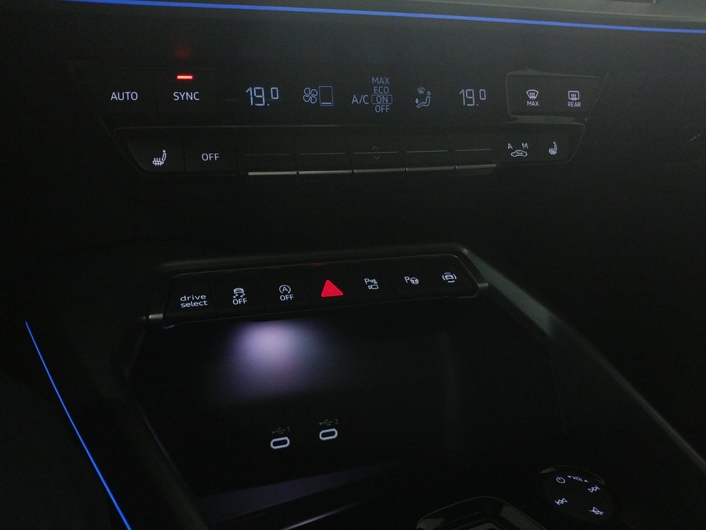 2025 Audi A3 40 PROGRESSIV QUATTRO TOIT|SONOS|CARPLAY|CAMERA in Laval, Quebec - 15 - w1024h768px