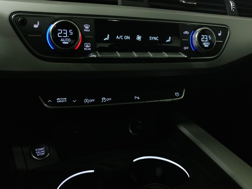 Audi A5 Sportback KOMFORT QUATTRO TOIT PANO | ANGLE MORT | CARPLAY 2023 à Laval, Québec - 15 - w1024h768px