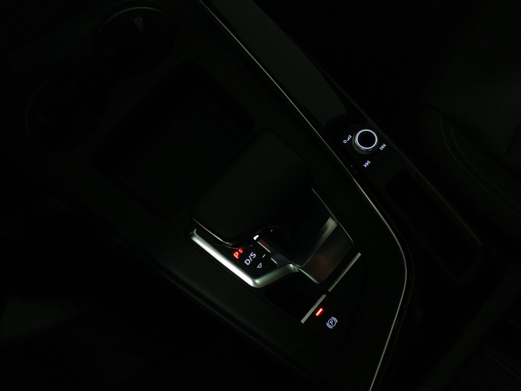 2024 Audi A5 Sportback KOMFORT QUATTRO VORSPRUNG TOIT| CARPLAY| CAMERA in Laval, Quebec - 16 - w1024h768px