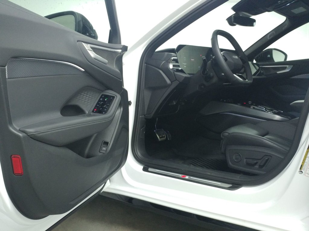Audi A5 PROGRESSIV S-LINE BLACK PACK ANGLE MORT|NAVI 2025 à Laval, Québec - 11 - w1024h768px