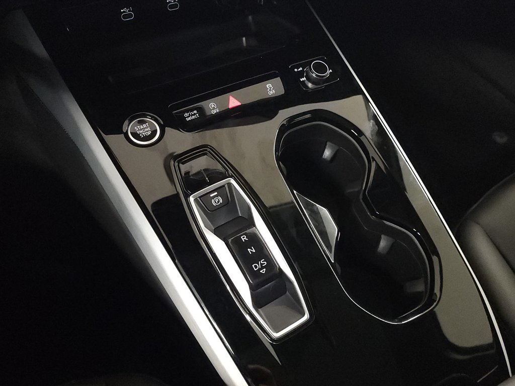 Audi A5 2.0TFSI QUATTRO GLASS ROOF|ANGLE MORT|CARPLAY 2025 à Laval, Québec - 16 - w1024h768px