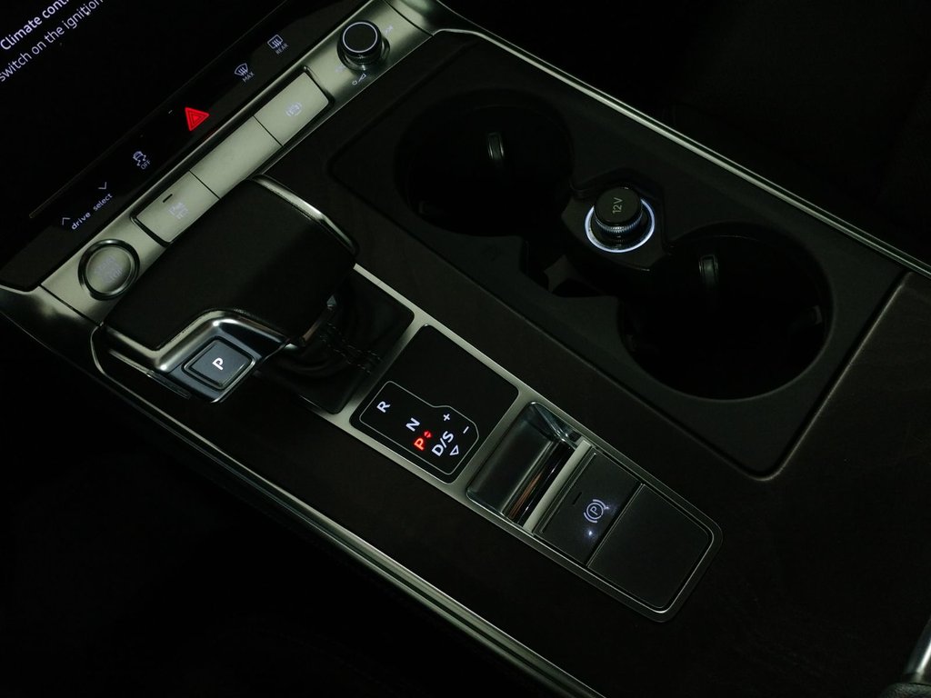 2019 Audi A7 TECHNIK QUATTRO S-LINE BLACK OPTICS |TOIT|NAVI in Laval, Quebec - 16 - w1024h768px