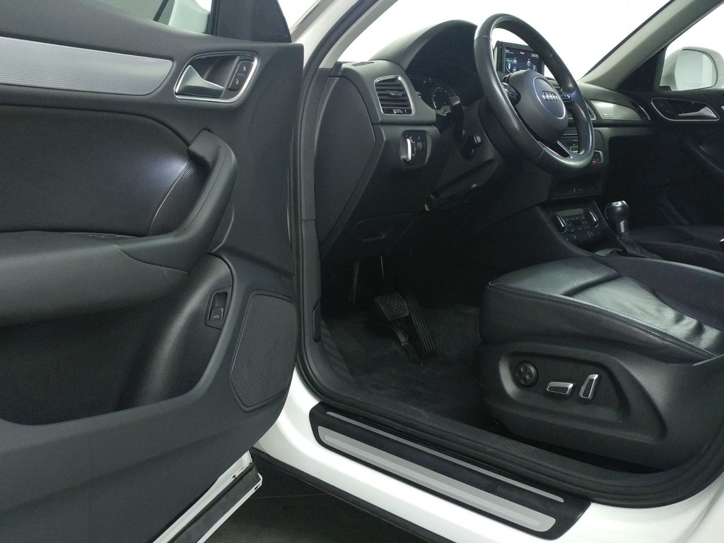 2018 Audi Q3 PROGRESSIV QUATTRO TOIT|NAVI|CAMERA in Laval, Quebec - 11 - w1024h768px