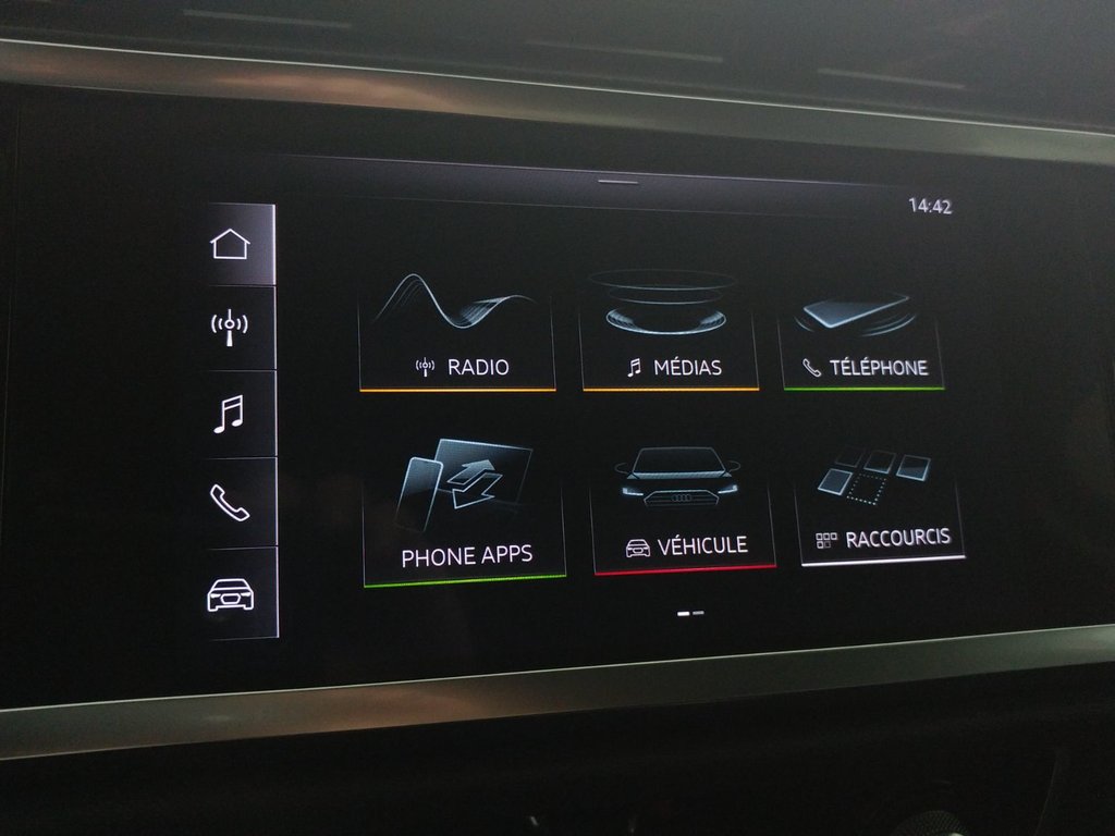 2019 Audi Q3 KOMFORT QUATTRO GR COMMODITÉS TOIT|CARPLAY|CAMERA in Laval, Quebec - 14 - w1024h768px