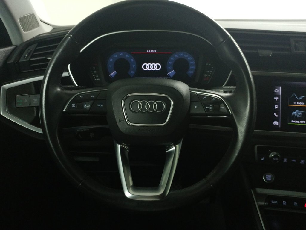 2019 Audi Q3 KOMFORT QUATTRO GR COMMODITÉS TOIT|CARPLAY|CAMERA in Laval, Quebec - 17 - w1024h768px