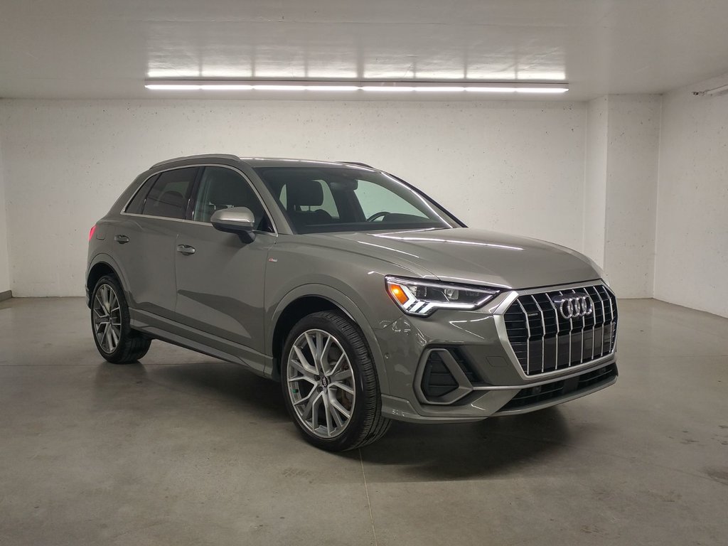 2019 Audi Q3 TECHNIK S-LINE TOIT|ADV DRIVER ASSIST|CARPLAY in Laval, Quebec - 1 - w1024h768px