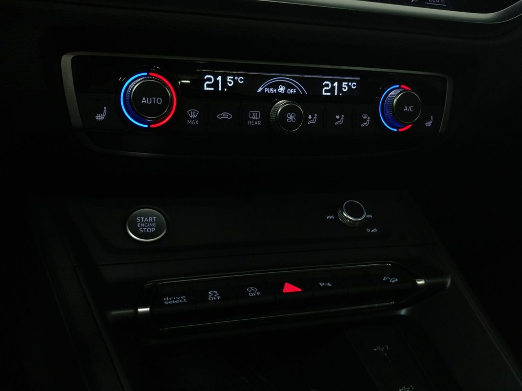 2020  Q3 PROGRESSIV S-LINE TOIT | NAVI | CARPLAY | CAMERA in Laval, Quebec - 15 - w1024h768px