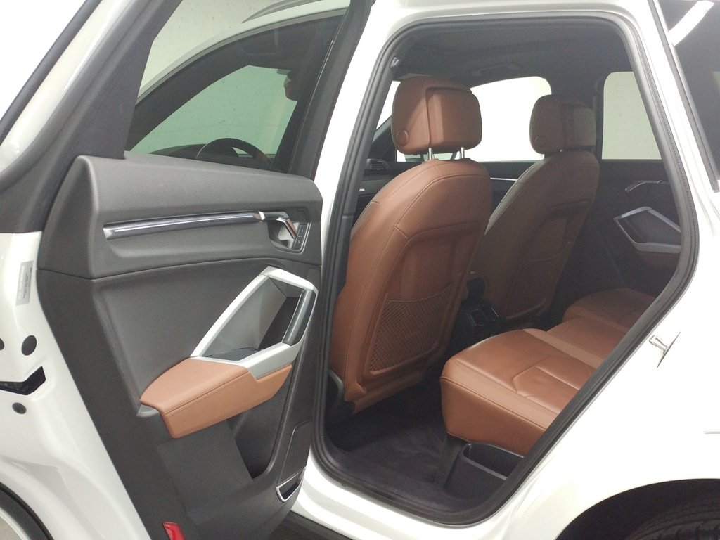 Audi Q3 45 TECHNIK QUATTRO TOIT|NAVI|CARPLAY|CAMERA 2020 à Laval, Québec - 9 - w1024h768px