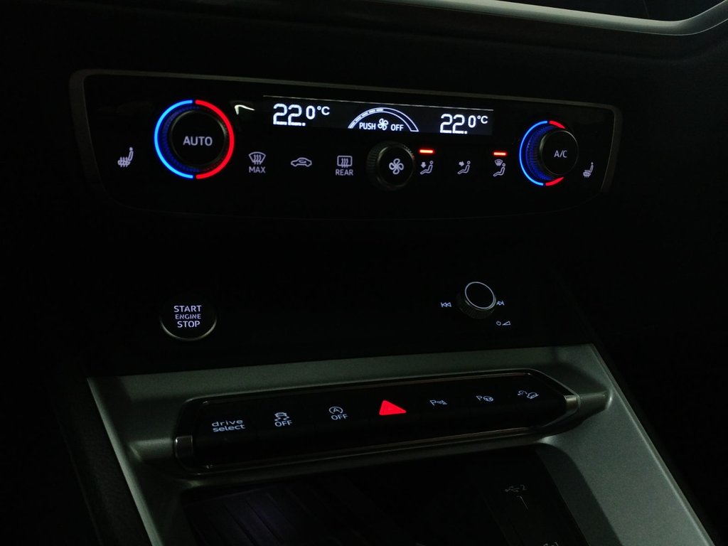 Audi Q3 45 TECHNIK QUATTRO TOIT|NAVI|CARPLAY|CAMERA 2020 à Laval, Québec - 15 - w1024h768px