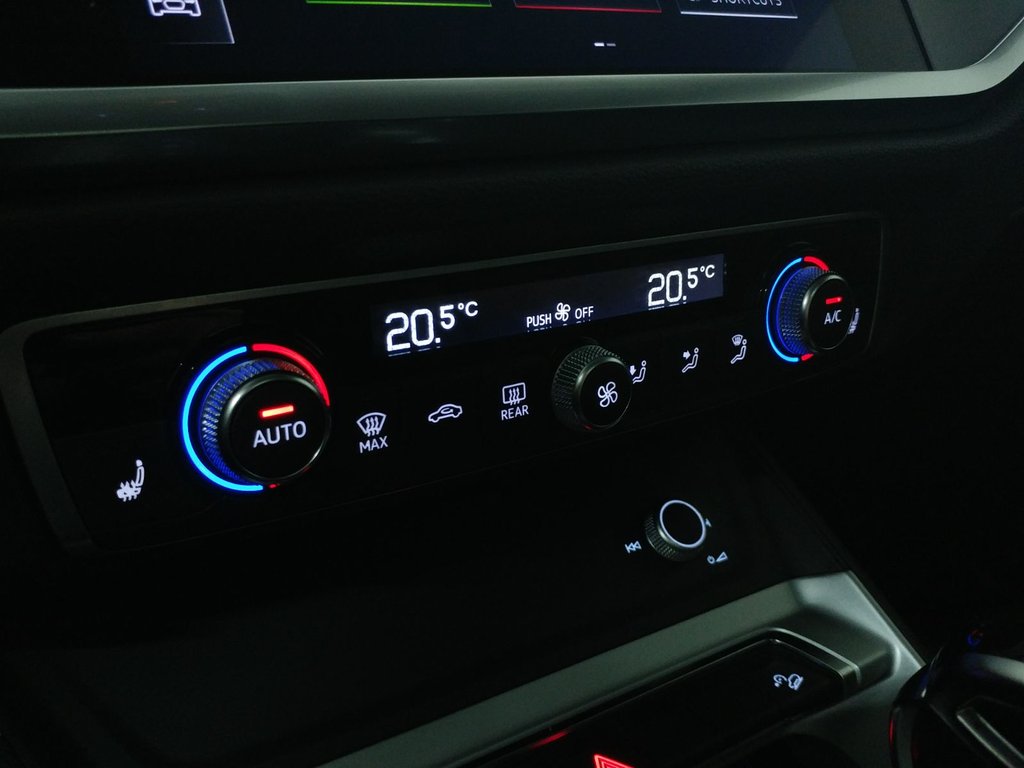 2020 Audi Q3 45 KOMFORT QUATTRO TOIT PANO|CARPLAY|CAMERA in Laval, Quebec - 15 - w1024h768px