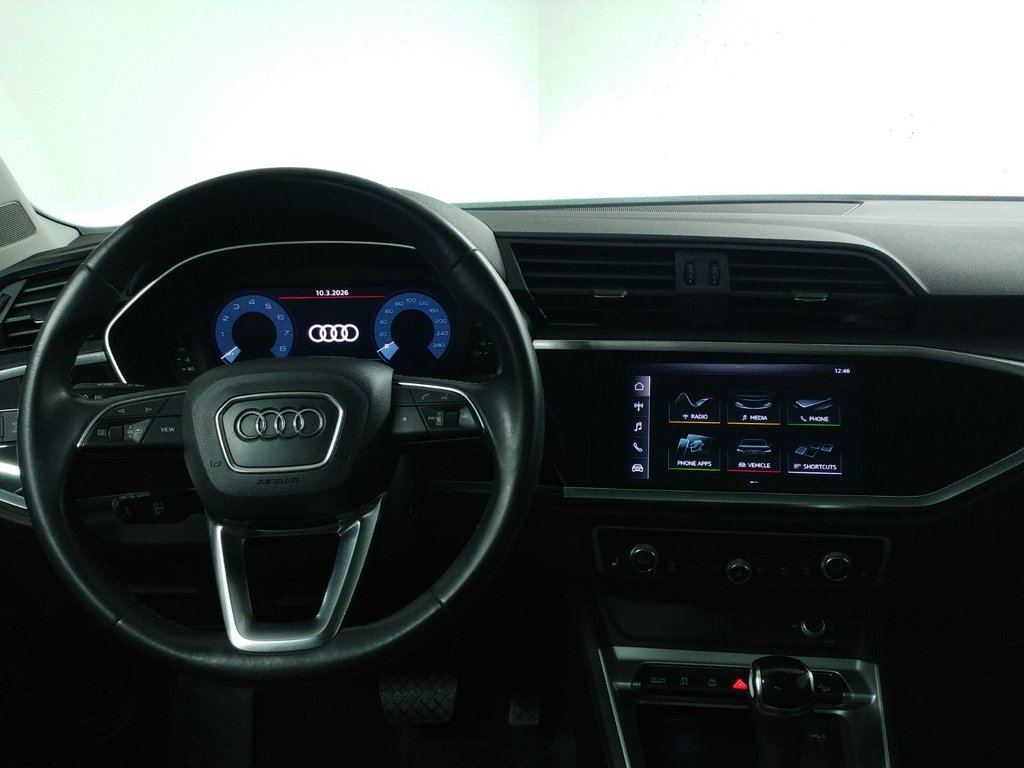 2020 Audi Q3 45 KOMFORT QUATTRO TOIT PANO|CARPLAY|CAMERA in Laval, Quebec - 10 - w1024h768px