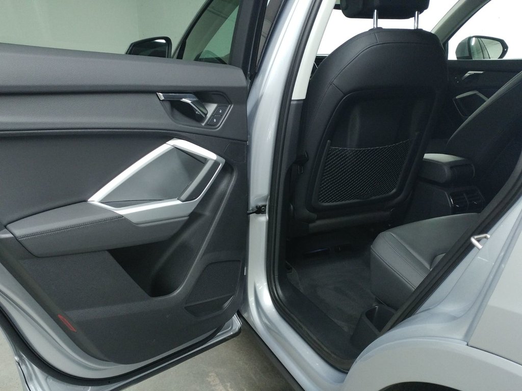 2020 Audi Q3 45 KOMFORT QUATTRO TOIT PANO|CARPLAY|CAMERA in Laval, Quebec - 9 - w1024h768px