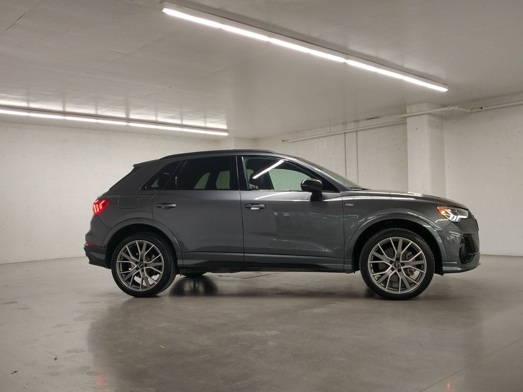 Q3 TECHNIK S-LINE BLACK PACK TOIT PANO | CARPLAY |NAV 2021 à Laval, Québec - 3 - w1024h768px